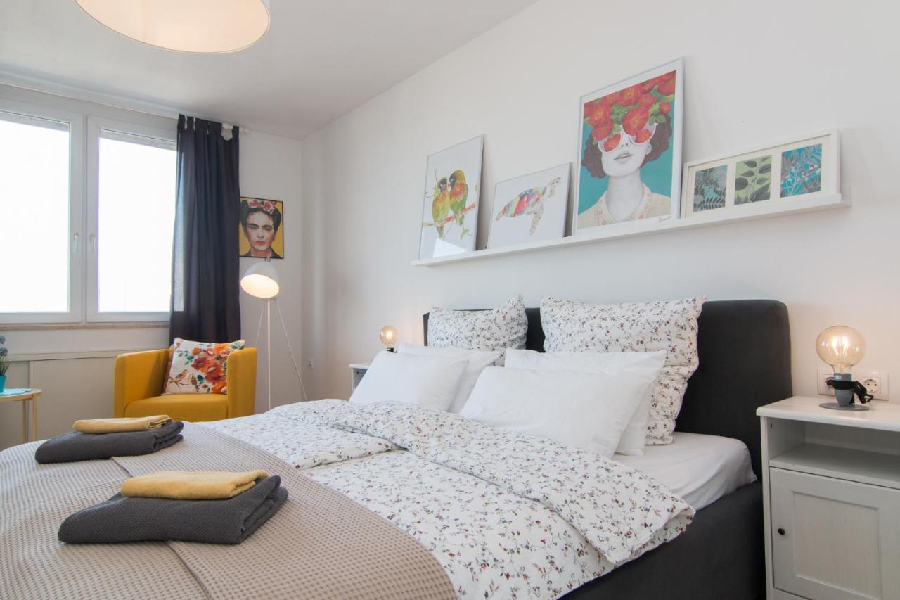 Harbour-Apartment With Sea View And Parking Spot PUY 외부 사진