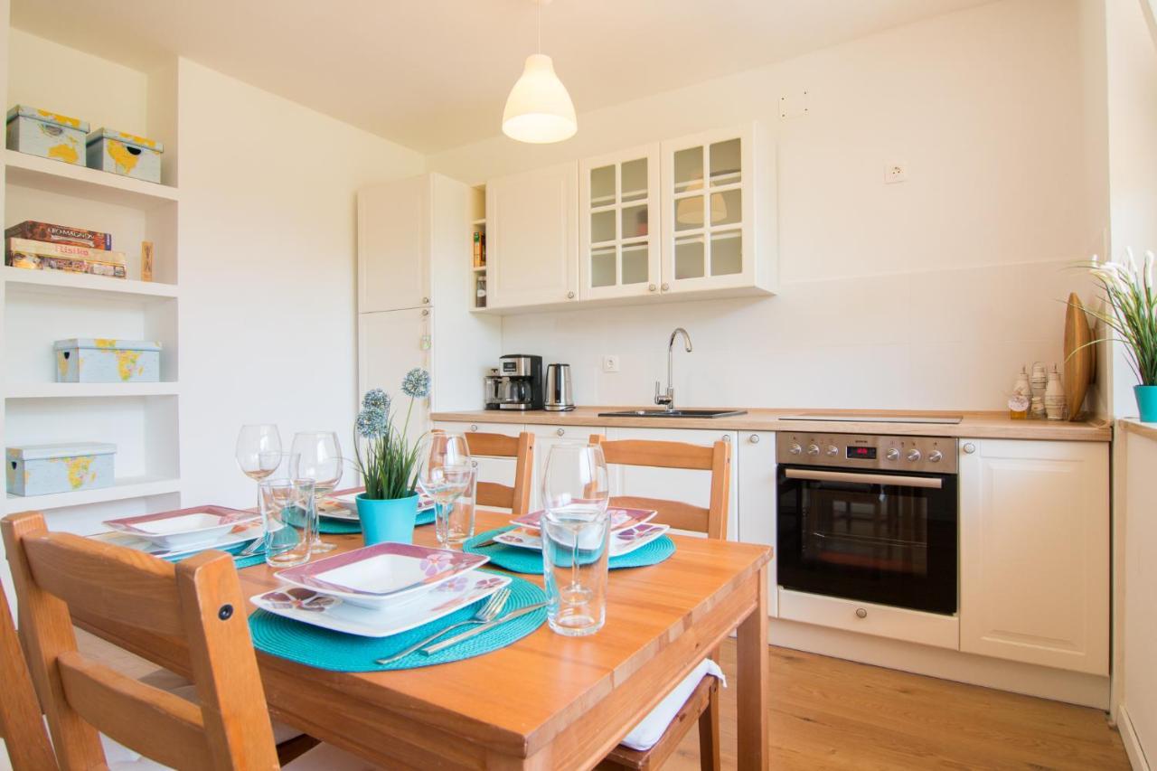 Harbour-Apartment With Sea View And Parking Spot PUY 외부 사진