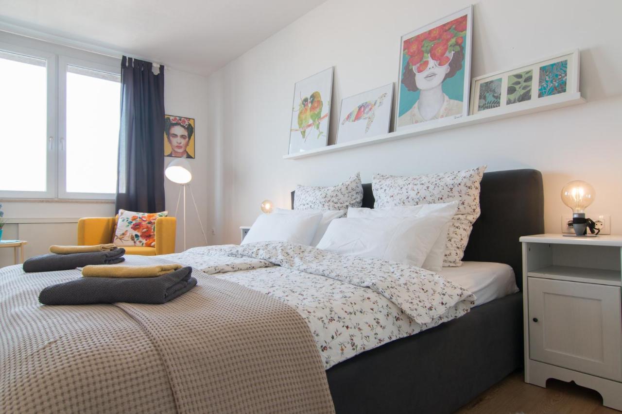 Harbour-Apartment With Sea View And Parking Spot PUY 외부 사진